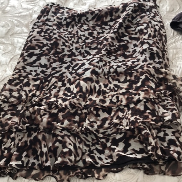 Arthur Levine Tahari 3 piece skirt suit - Picture 5 of 10